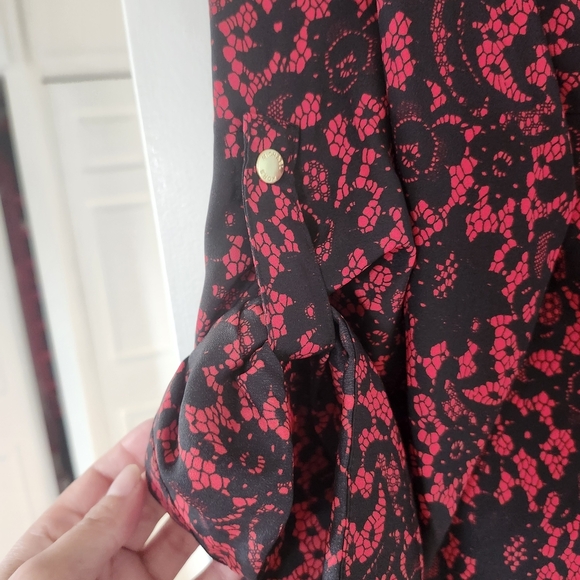 BNWT Michael Kors S 1X Woman Black Red Floral Top Blouse Zip Front Career Office - Picture 4 of 10